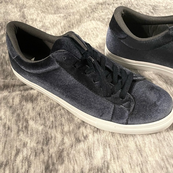 Men’s BoohooMAN Navy Trainer Sneakers Size 10 - Picture 3 of 7